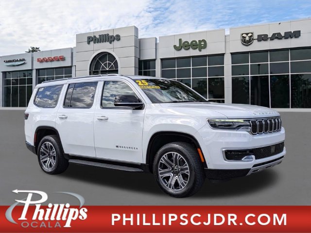 Used 2025 Jeep Wagoneer Series II AWD/4WD image 1