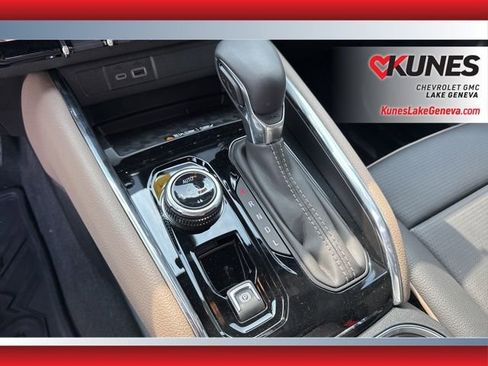 New 2025 GMC Canyon Denali image 25