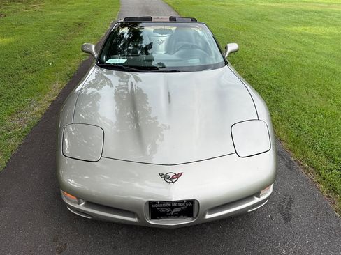 Used 1999 Chevrolet Corvette Convertible w/ Memory Pkg RWD image 13