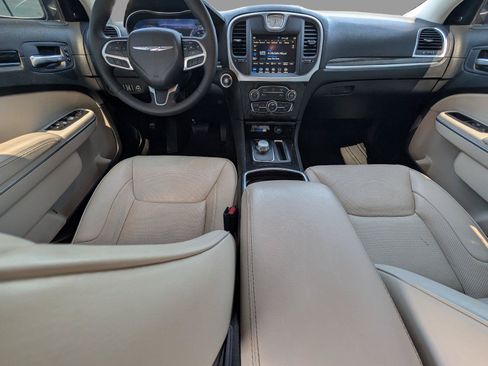 Used 2023 Chrysler 300 Touring L w/ Comfort Group RWD image 28