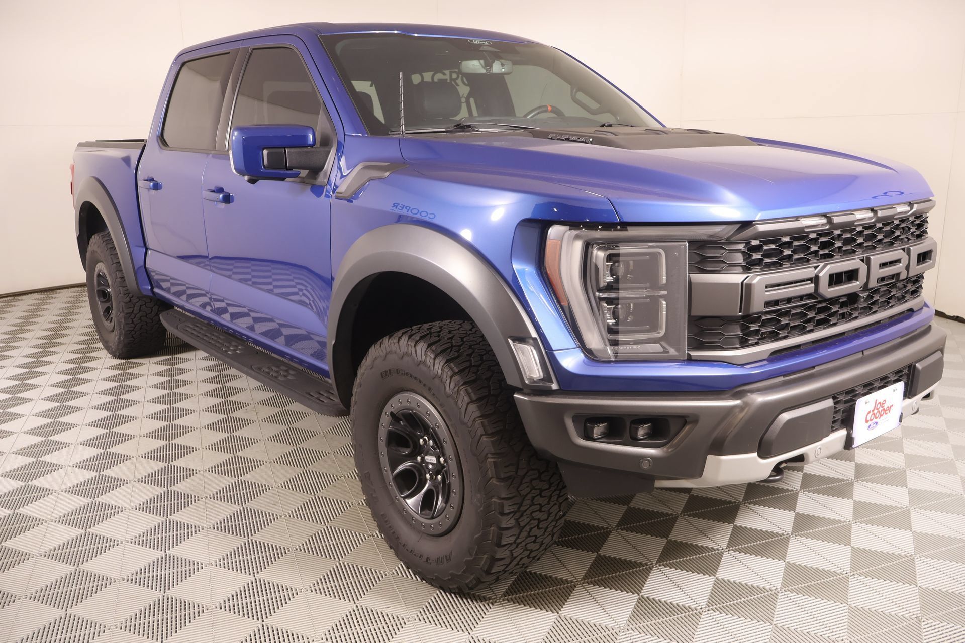Used 2022 Ford F150 Raptor w/ Equipment Group 801A High AWD/4WD image 1