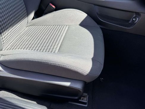 Used 2019 Dodge Challenger GT image 11