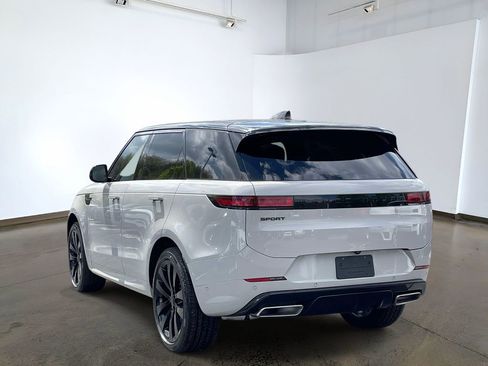 New 2026 Land Rover Range Rover Sport Dynamic SE AWD/4WD image 6