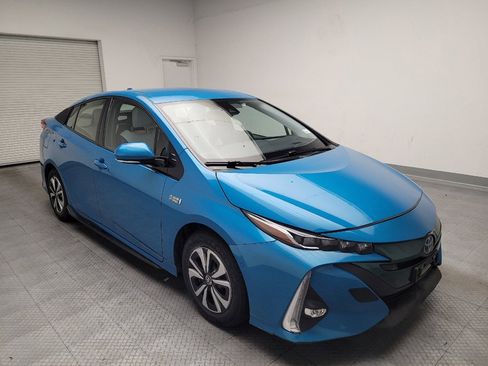 Used 2017 Toyota Prius Prime Plus FWD image 13