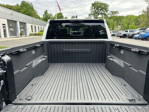 Used 2025 Toyota Tacoma SR5 w/ SR5 Upgrade Package AWD/4WD image 26
