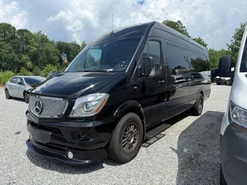 Used 2016 Mercedes-Benz Sprinter 2500 image 1