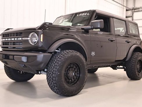 New 2026 Ford Bronco 4-Door AWD/4WD image 5