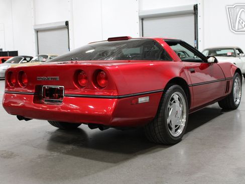 Used 1989 Chevrolet Corvette Coupe RWD image 26