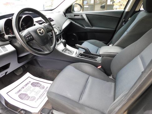 Used 2010 MAZDA MAZDA3 i Touring image 19
