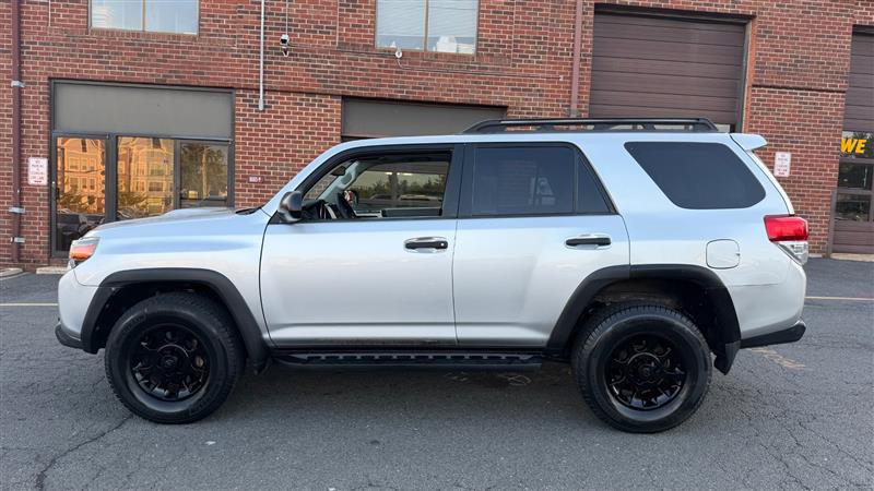 Used 2011 Toyota 4Runner Trail AWD/4WD image 17