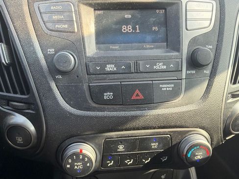 Used 2015 Hyundai Tucson SE FWD image 6