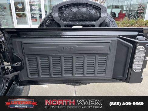 New 2026 Jeep Wrangler Sport AWD/4WD image 17