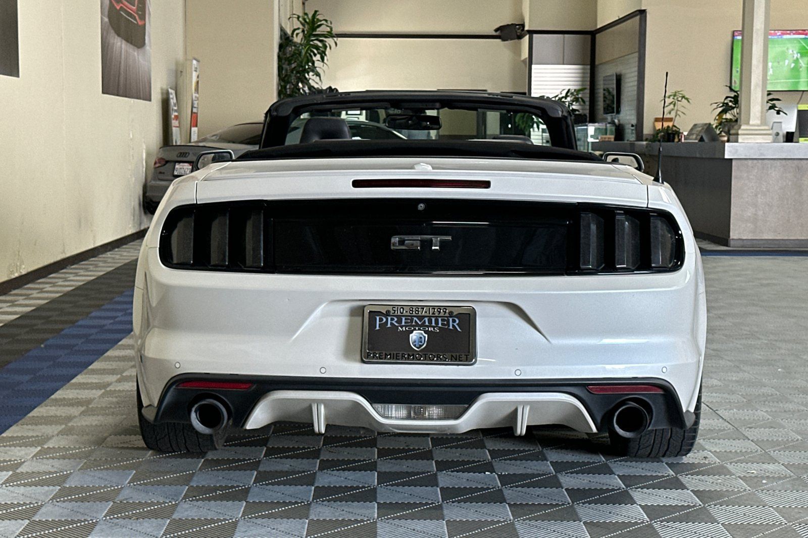 Used 2017 Ford Mustang GT Premium w/ Equipment Group 401A RWD image 5