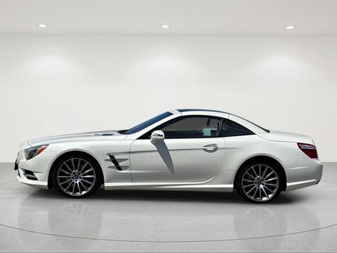 Used 2016 Mercedes-Benz SL 550 image 3