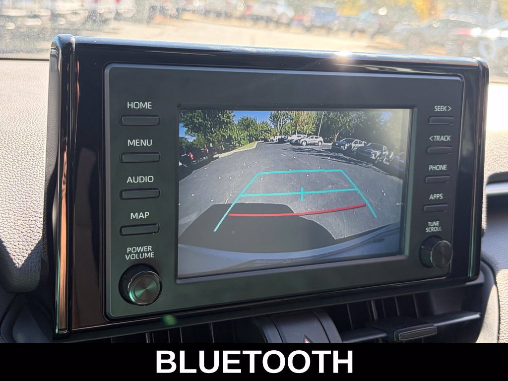 Used 2019 Toyota RAV4 LE FWD image 12