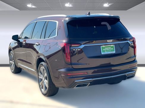 Used 2021 Cadillac XT6 Premium Luxury image 3