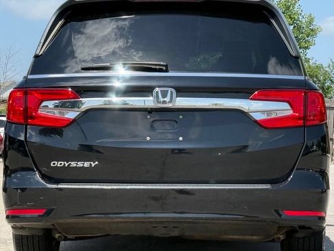 Used 2019 Honda Odyssey EX-L image 5