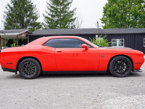 Used 2020 Dodge Challenger R/T Scat Pack w/ Dynamics Package RWD image 9