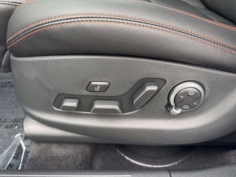 New 2026 Genesis GV70 2.5T Sport Prestige AWD/4WD image 22