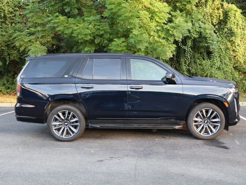 Certified 2022 Cadillac Escalade Sport RWD image 8