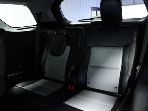 Used 2023 Ford Explorer XLT w/ Equipment Group 202A image 14