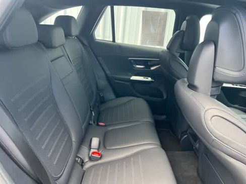 Used 2026 Mercedes-Benz GLC 300 4MATIC image 23