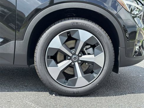 New 2026 Volvo XC40 B5 Plus w/ Protection Package Premier image 24