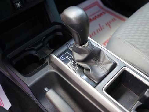Used 2022 Toyota Tacoma 4x4 Double Cab image 18