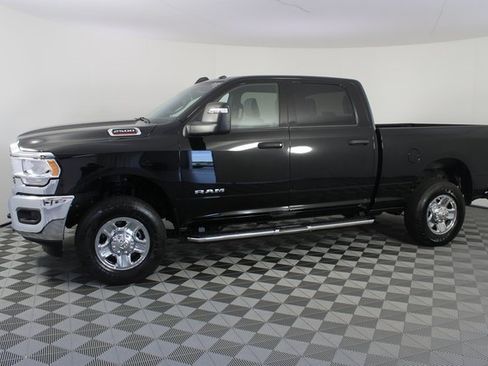 Used 2024 RAM 2500 Big Horn w/ Bed Utility Group image 2