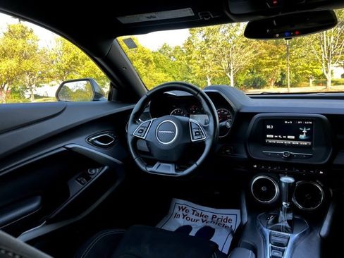 Used 2018 Chevrolet Camaro LT image 25