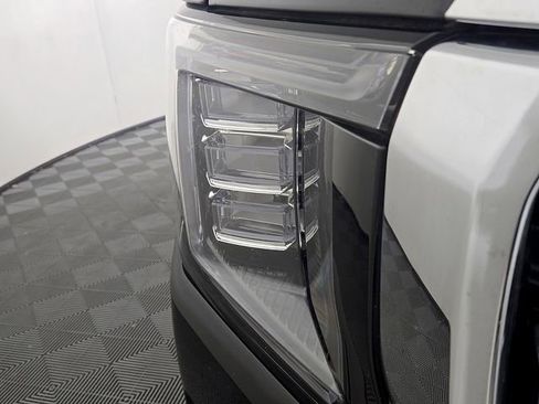 Used 2022 GMC Yukon SLT RWD image 8