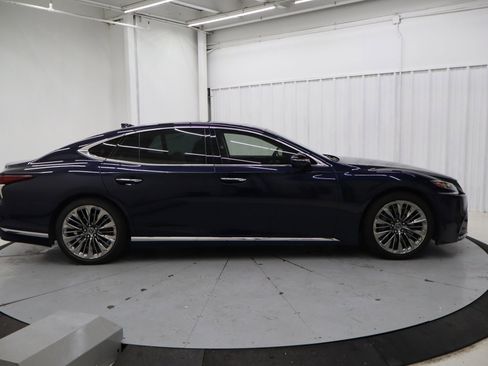Used 2020 Lexus LS 500 w/ Interior Upgrade Package image 2