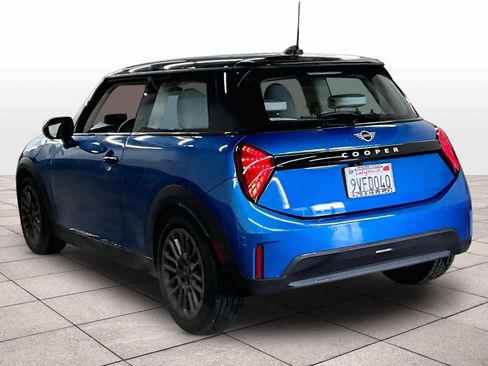 Certified 2025 MINI Cooper 2-Door Hardtop image 14
