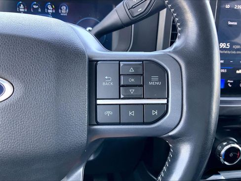Used 2023 Ford F250 Lariat w/ Sport Appearance Package AWD/4WD image 25