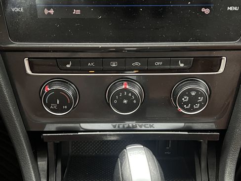 Used 2018 Volkswagen Golf Alltrack SE image 30