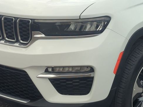 Used 2024 Jeep Grand Cherokee Limited 4xe image 9