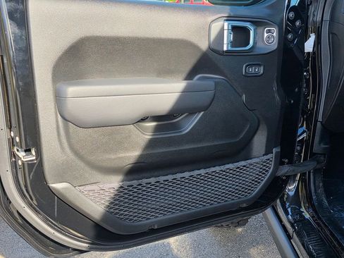 New 2026 Jeep Gladiator Willys image 8