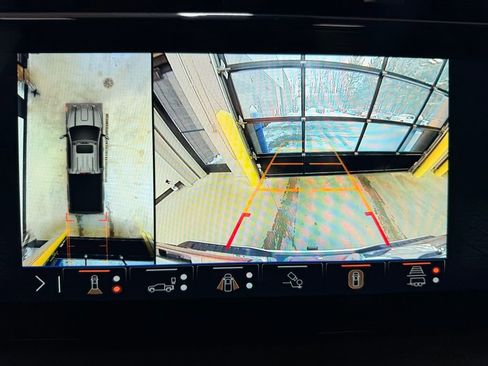 Used 2024 GMC Sierra 3500 Denali w/ Denali Reserve Package image 54