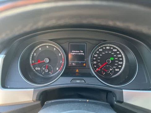 Used 2021 Volkswagen Atlas Cross Sport SE image 12