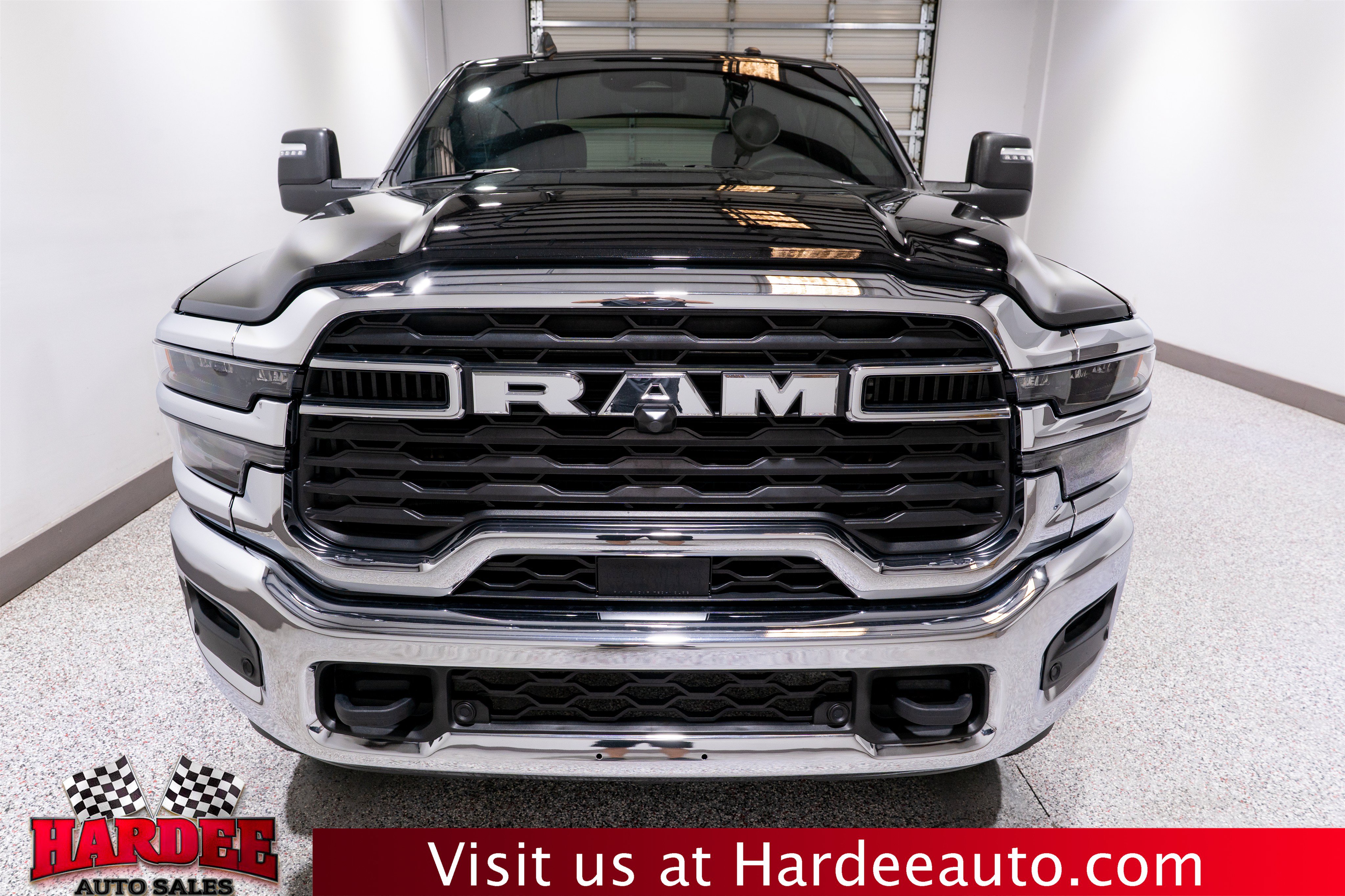Used 2025 RAM 2500 Big Horn AWD/4WD image 7