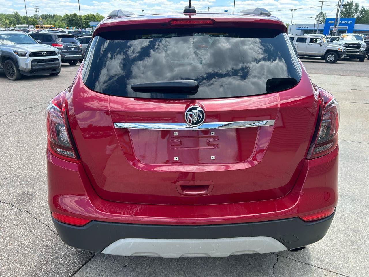 Used 2020 Buick Encore Preferred w/ Safety Package FWD image 8