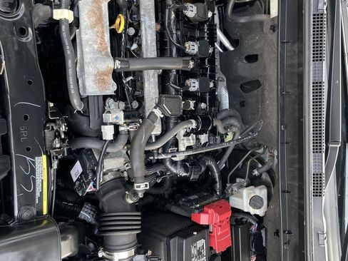 Used 2024 Nissan Kicks S FWD image 10