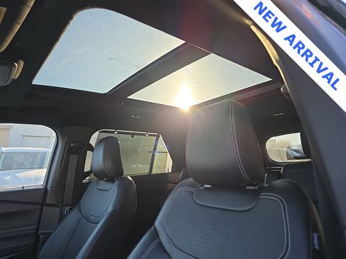 Used 2023 Ford Explorer ST w/ Equipment Group 401A image 31