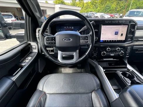 Used 2023 Ford F250 Lariat w/ Lariat Ultimate Package AWD/4WD image 5