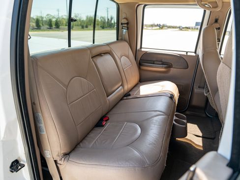 Used 1999 Ford F350 4x4 Crew Cab DRW Super Duty image 38