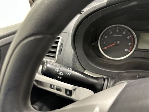 Used 2016 Subaru Forester 2.5i Premium w/ All-Weather Package image 17