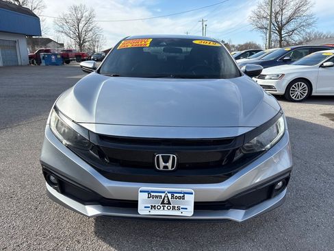 Used 2019 Honda Civic Sport image 8