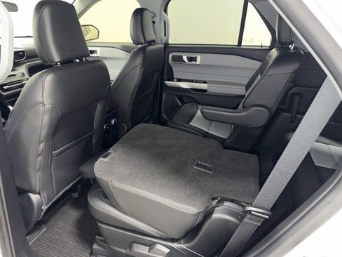 Used 2023 Ford Explorer XLT w/ Equipment Group 202A image 35