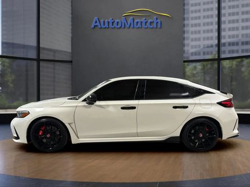 Used 2024 Honda Civic Type R image 6