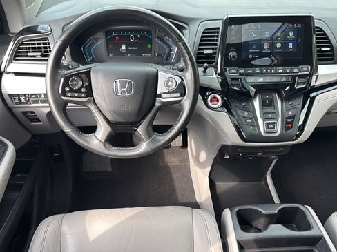 Certified 2022 Honda Odyssey Touring image 13